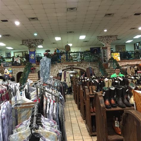 Tienda vaquera - Oct 18, 2014 · Tienda de botas vaqueras en Kansas City. Nessabel es una tienda que vende botas vaqueras para hombre y para mujer. Botas de piel original hechas en Mexico. V...